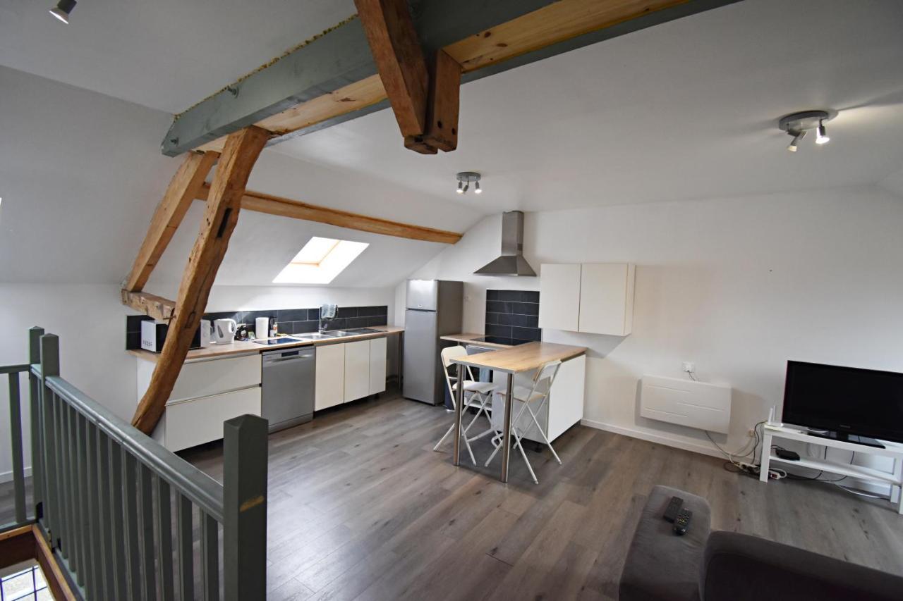 Bel Appartement 2 Chambres Climatise Mont-Notre-Dame エクステリア 写真