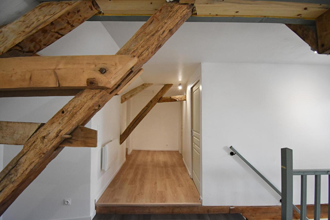 Bel Appartement 2 Chambres Climatise Mont-Notre-Dame エクステリア 写真